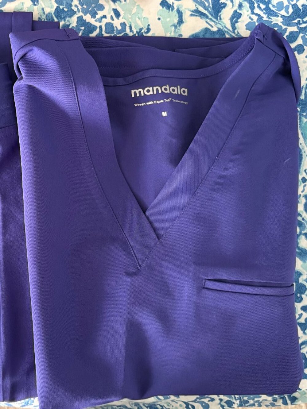 Mandala Scrubs Set Women's size Medium